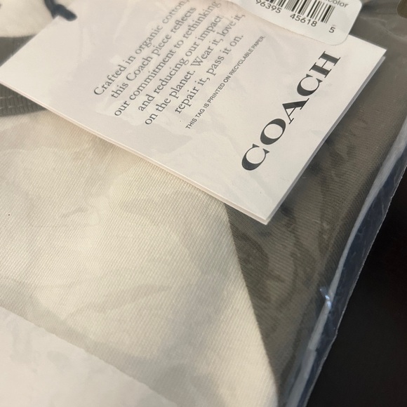 NWT COACH Wild Raglan Crewneck Long Sleeve T-Shirt |Size Medium - Picture 6 of 6